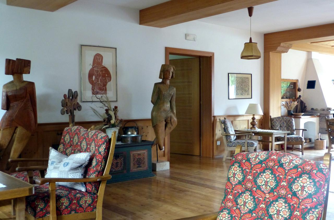 Hotel & Appartements Perwanger ฟีแอ ภายนอก รูปภาพ