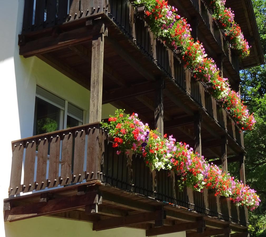 Hotel & Appartements Perwanger ฟีแอ ภายนอก รูปภาพ
