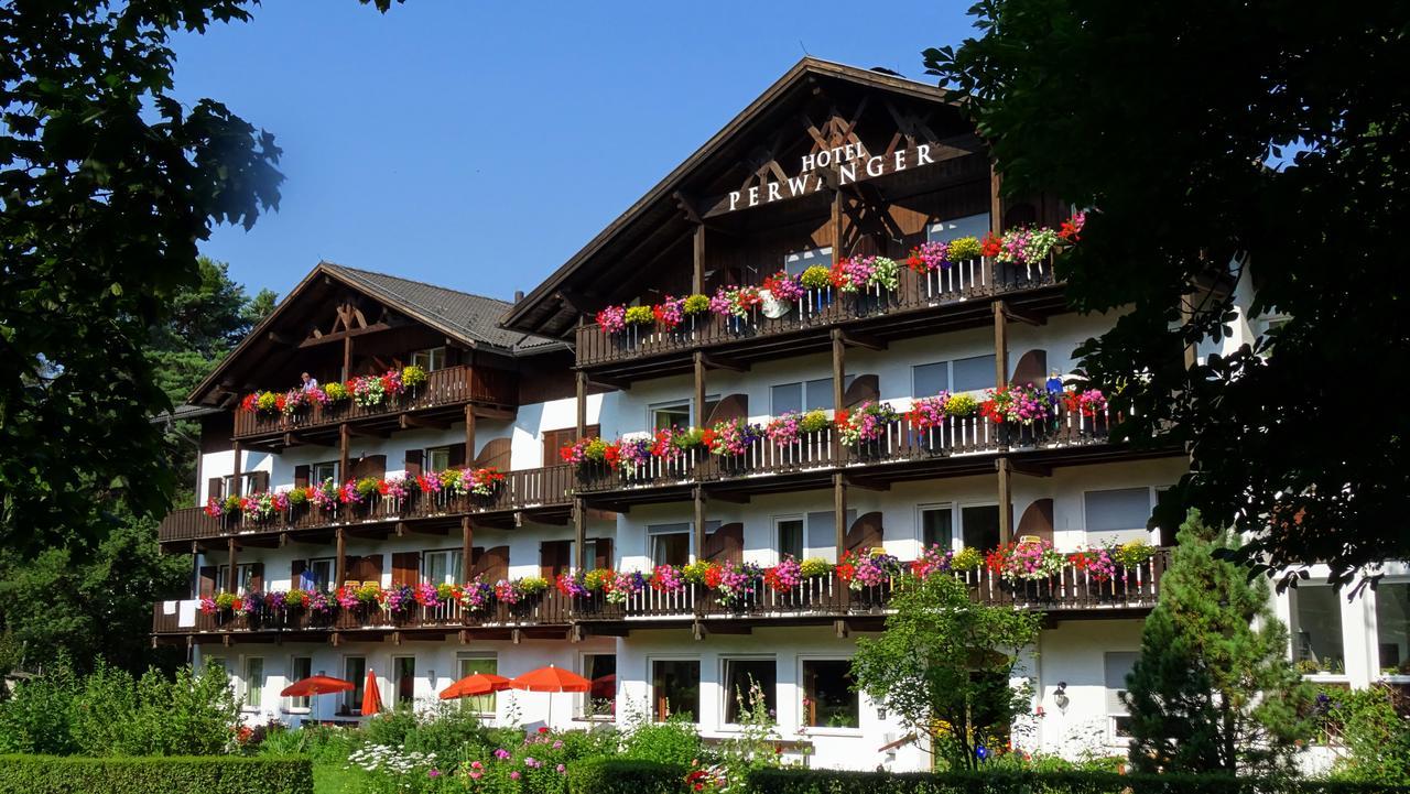 Hotel & Appartements Perwanger ฟีแอ ภายนอก รูปภาพ
