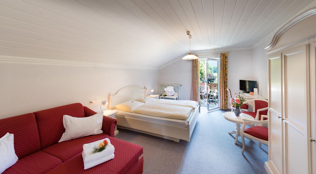 Hotel & Appartements Perwanger ฟีแอ ภายนอก รูปภาพ