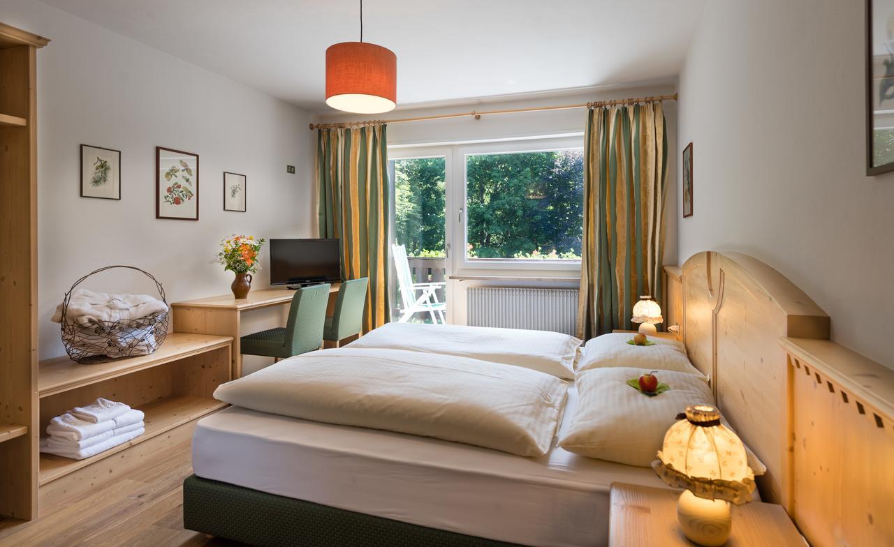 Hotel & Appartements Perwanger ฟีแอ ภายนอก รูปภาพ